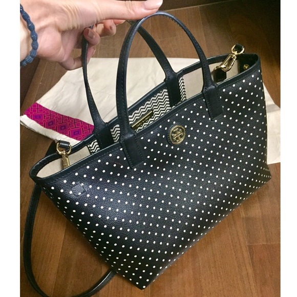 Tory Burch | Kerrington Tote in Polka dot - Picture 3 of 8